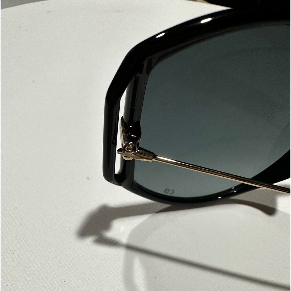 CHRISTIAN Dior DIORDIRECTION2 Butterfly Shaped sunglasses Black Gray UV400 NWT - Picture 15 of 17